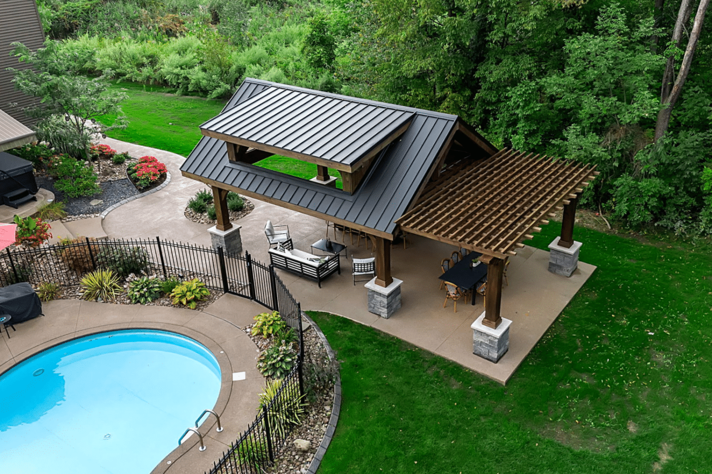 Landscape pavilion by a pool