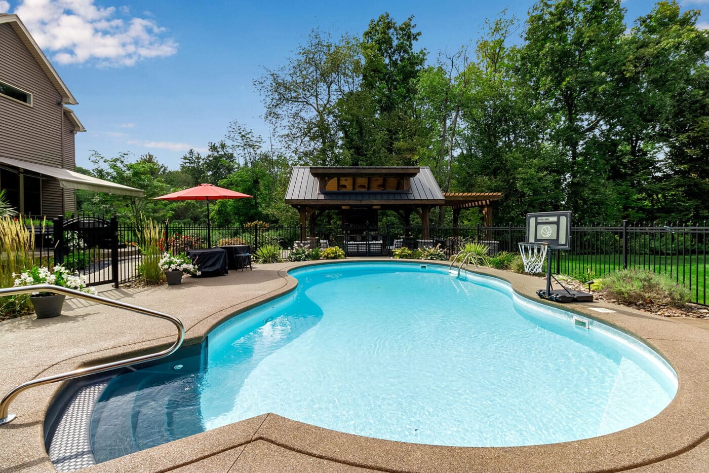 the lakeside luxe pergola and pavilion in ohio